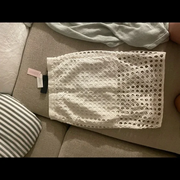 Banana republic pencil skirt white NWT - Picture 2 of 2